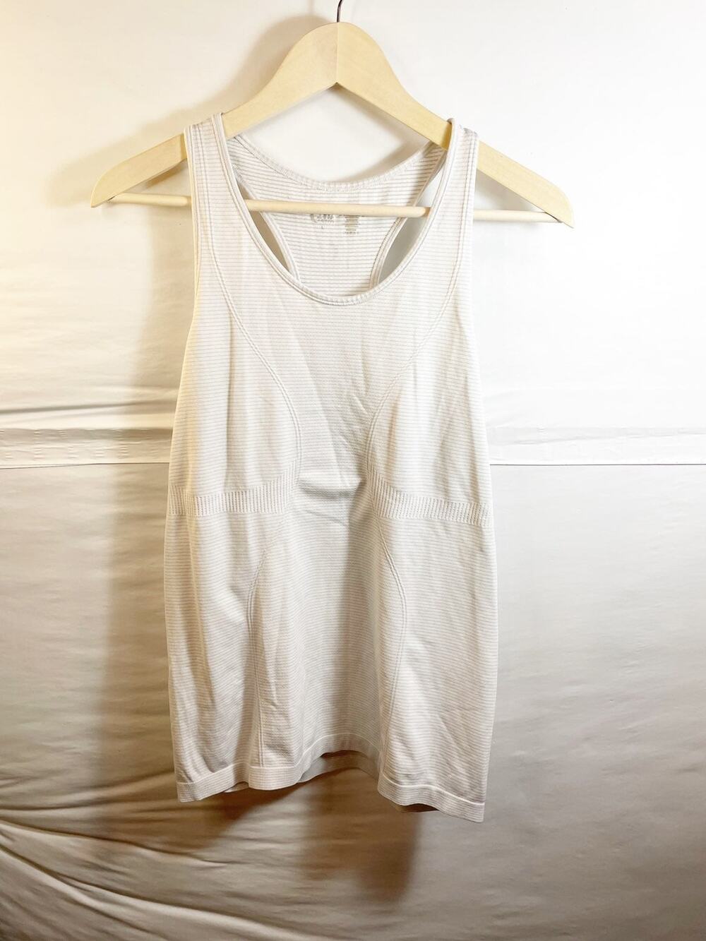 Zyia Active Tank Top White Striped Size L